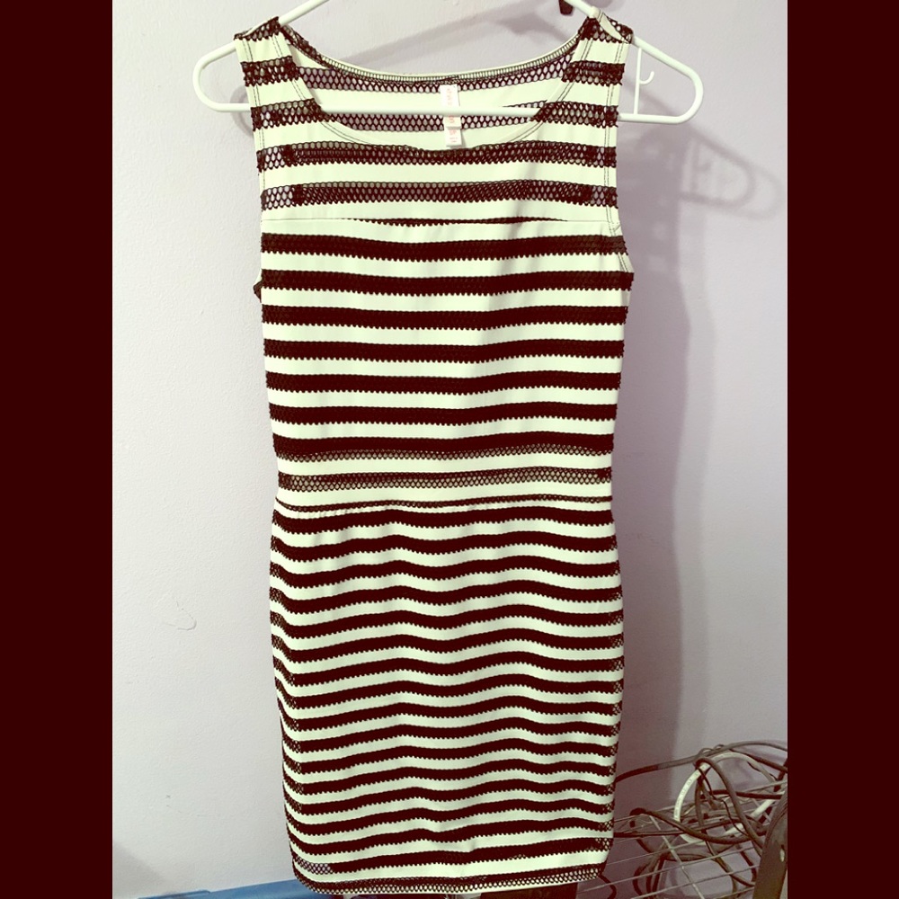 White and Black dress size S great condition